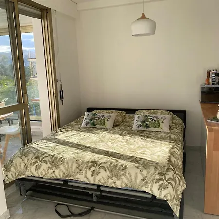 Apartment T2 Front De