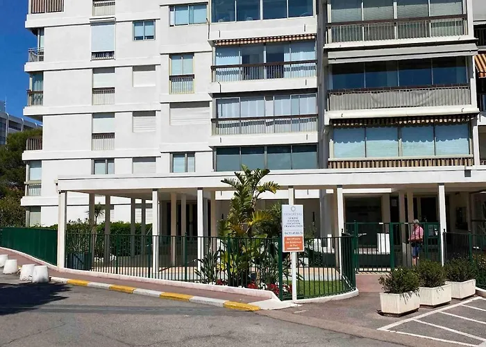 T2 Front De *